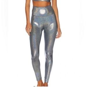 Beach Riot Sport Hologram Shine Legging in Silver
